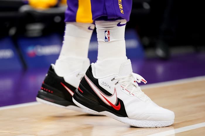 Los Angeles Lakers forward LeBron James' white and black Nike sneakers.